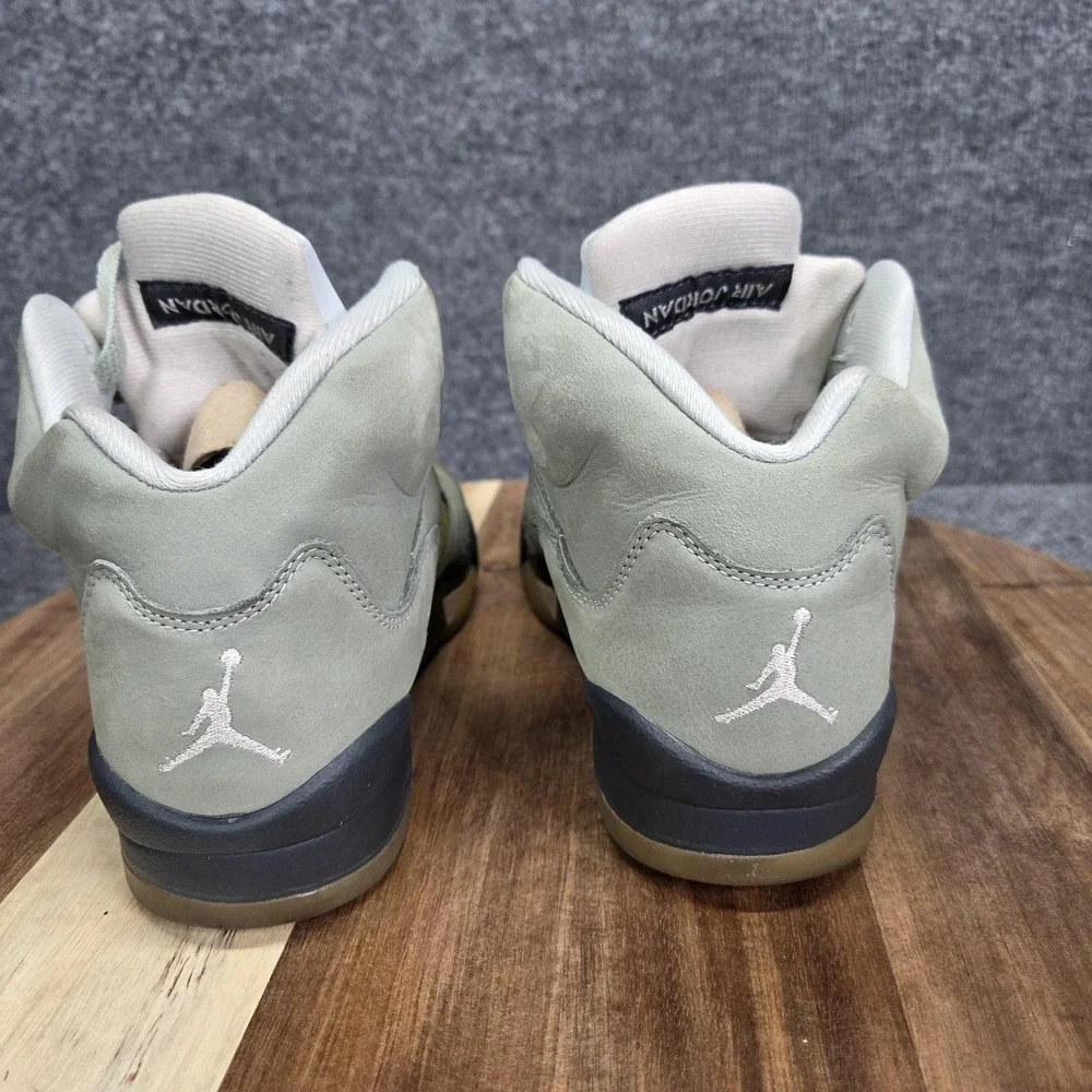 Nike Air Jordan 5 Retro Shoes Youth Size 5Y Jade Horizon Desert Sand 440888-300‎